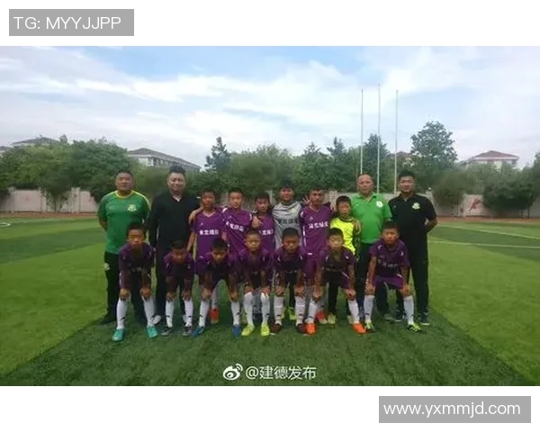 赛后分析：杭州足球队与重庆足球队灵活战术对比与启示