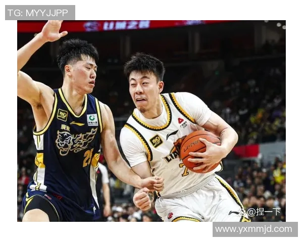 2015年CBA季后赛辽宁队对阵广东队的精彩对决回顾与分析