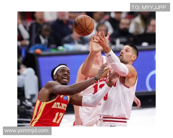 2011季后赛公牛与老鹰第三场激战回顾与精彩瞬间分析