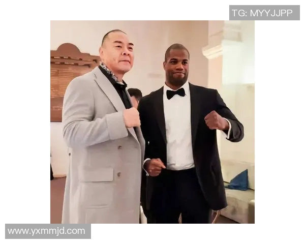 曼联与洛杉矶银河激情对决海报揭幕足球盛宴的精彩瞬间 曼联与洛杉矶银河激情对决海报揭幕足球盛宴的精彩瞬间