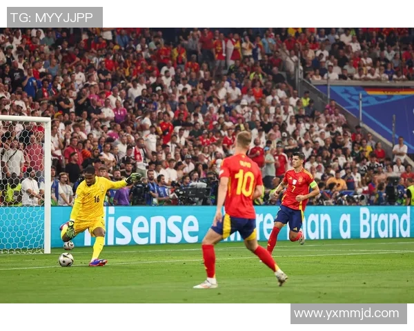 吉纳西亚与西班牙美洲的精彩对决揭示足球战术与团队精神的较量 吉纳西亚与西班牙美洲的精彩对决揭示足球战术与团队精神的较量