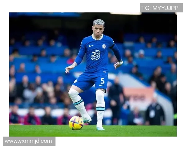 2019年曼联与切尔西精彩对决集锦回顾与分析 2019年曼联与切尔西精彩对决集锦回顾与分析