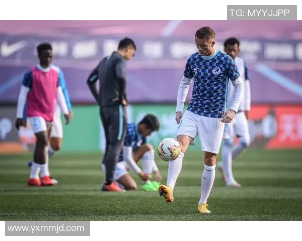 泰达与大连人精彩对决集锦回顾全场精彩瞬间与战术分析 泰达与大连人精彩对决集锦回顾全场精彩瞬间与战术分析