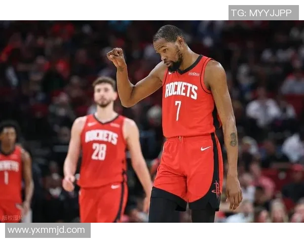 火箭与猛龙季前赛精彩回顾全场亮点尽在其中 火箭与猛龙季前赛精彩回顾全场亮点尽在其中