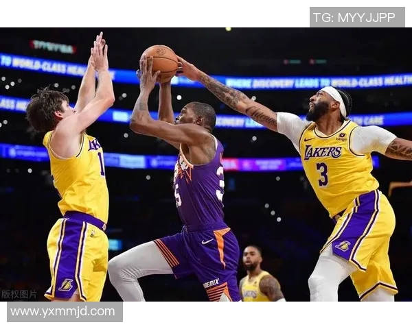湖人季后赛对决太阳队的精彩瞬间与战术分析