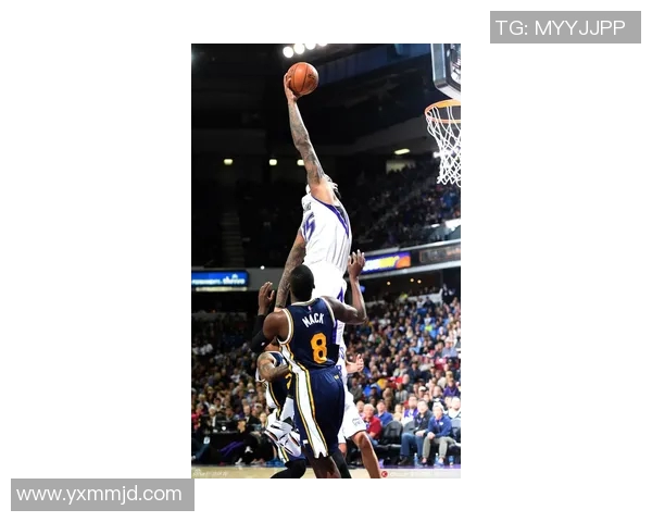 湖人队与老鹰队激战正酣NBA赛场精彩瞬间回顾与分析 湖人队与老鹰队激战正酣NBA赛场精彩瞬间回顾与分析