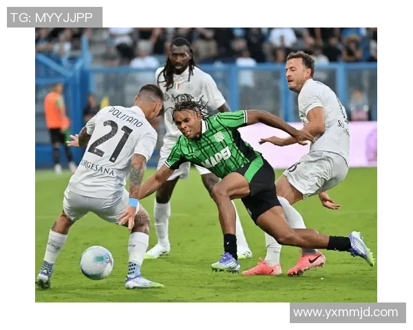 萨索洛与都灵比赛因天气原因延期球迷期待新赛程安排